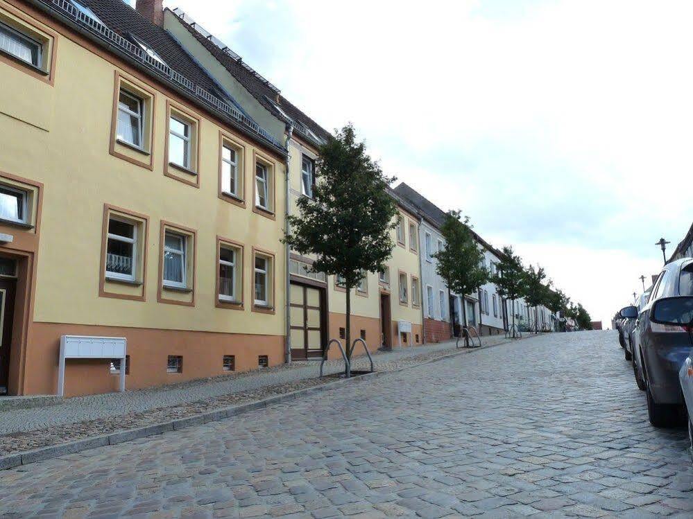 Hotel Garni "Zum Eichwerder" Templin Extérieur photo